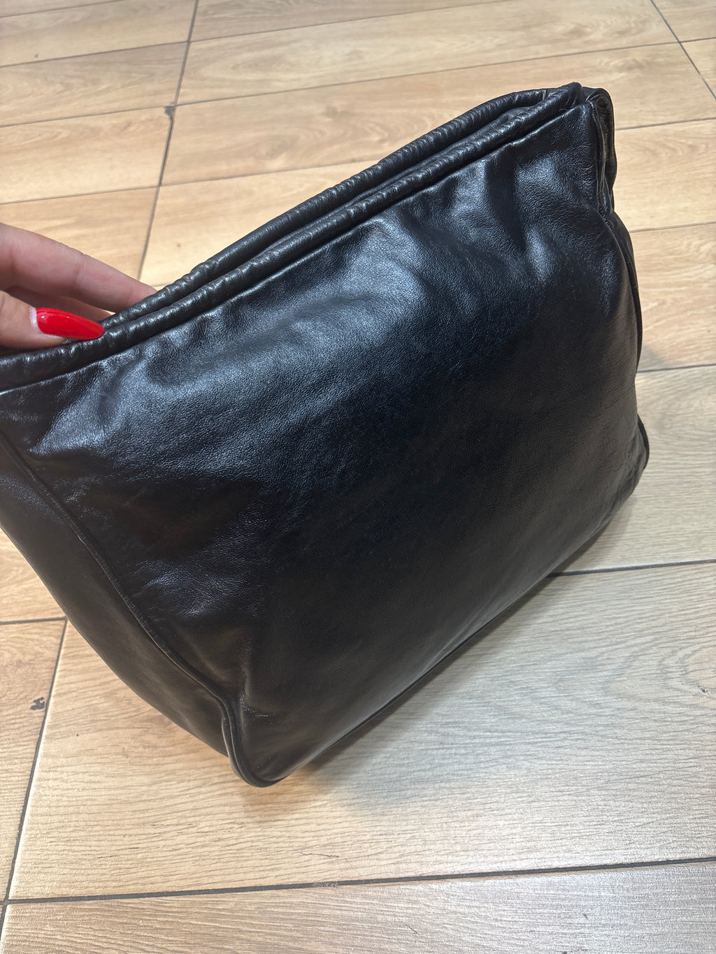 BORSA NE 712