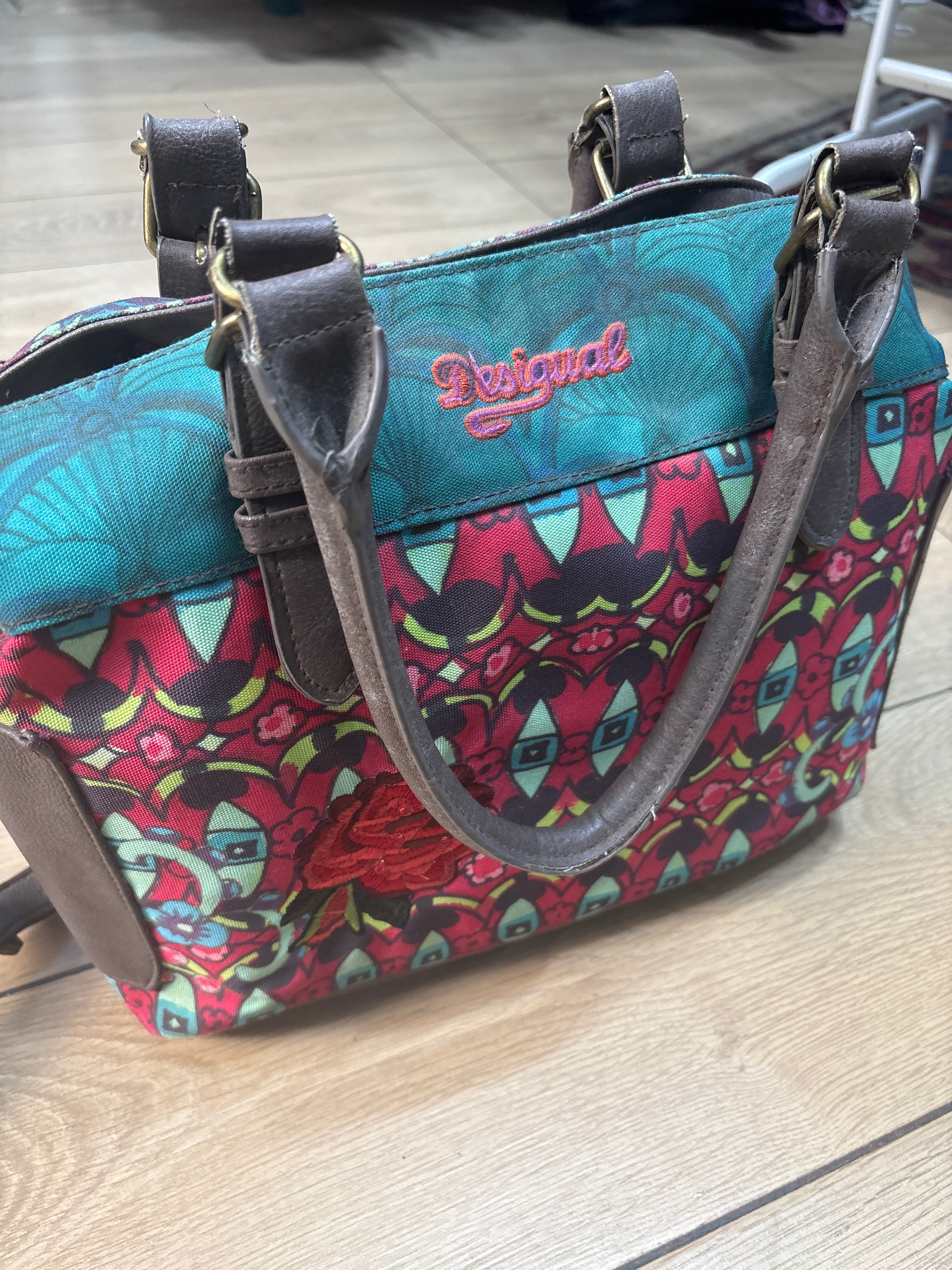 BORSA 720