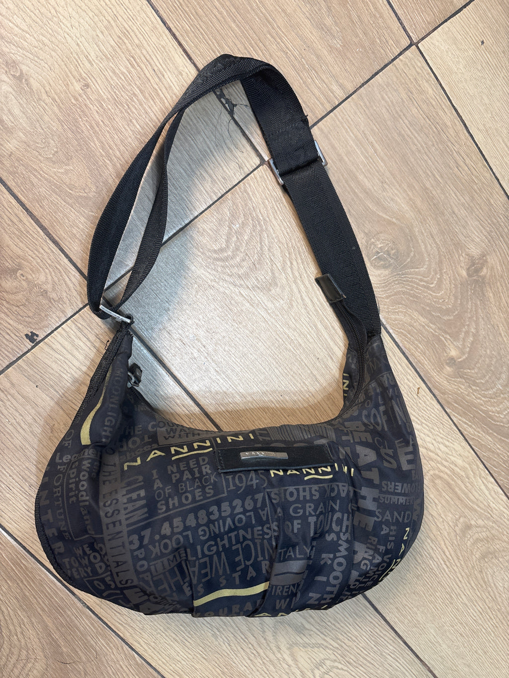 BORSA NAN 717