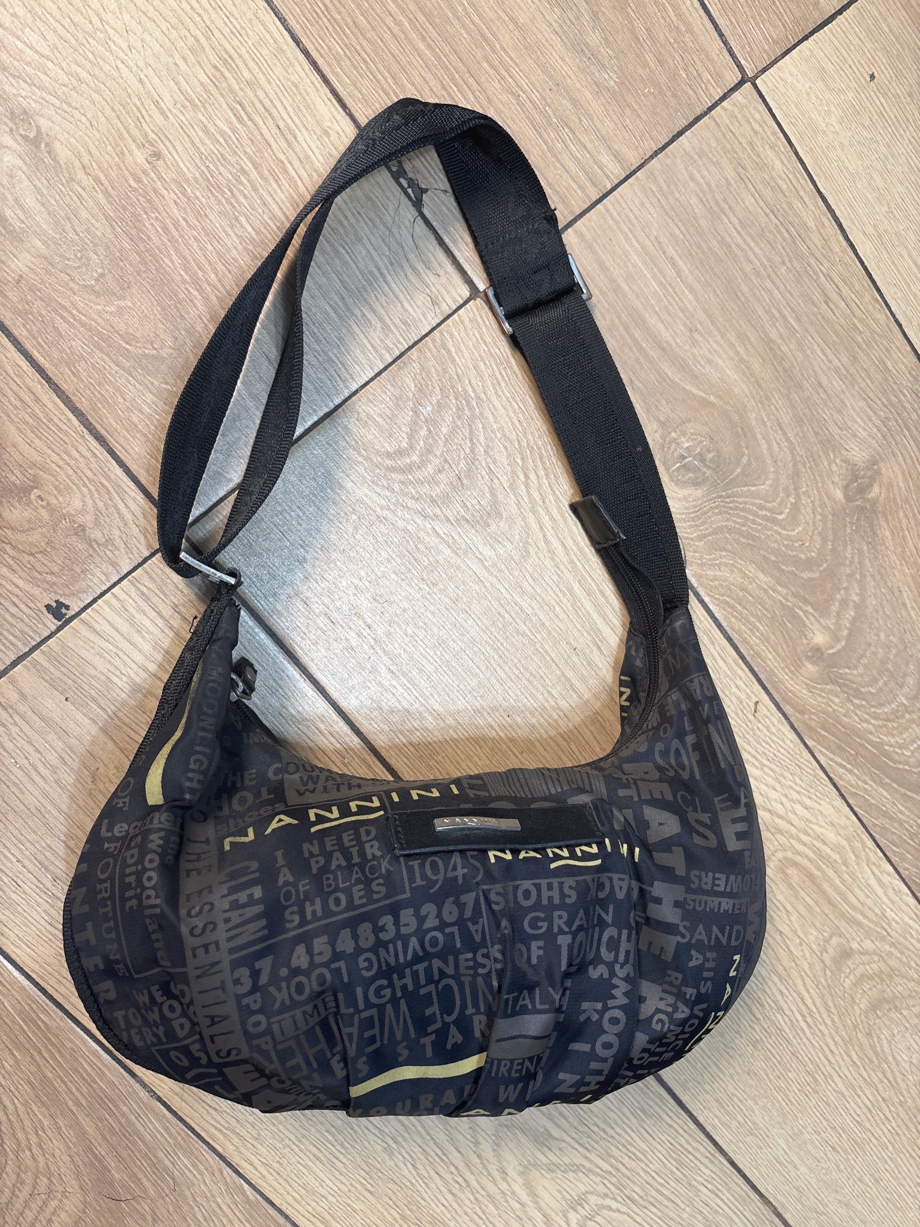 BORSA NAN 717