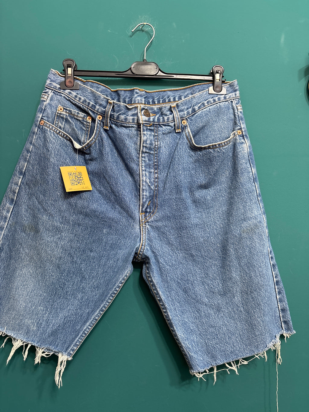 SHORTS LEVIS 567