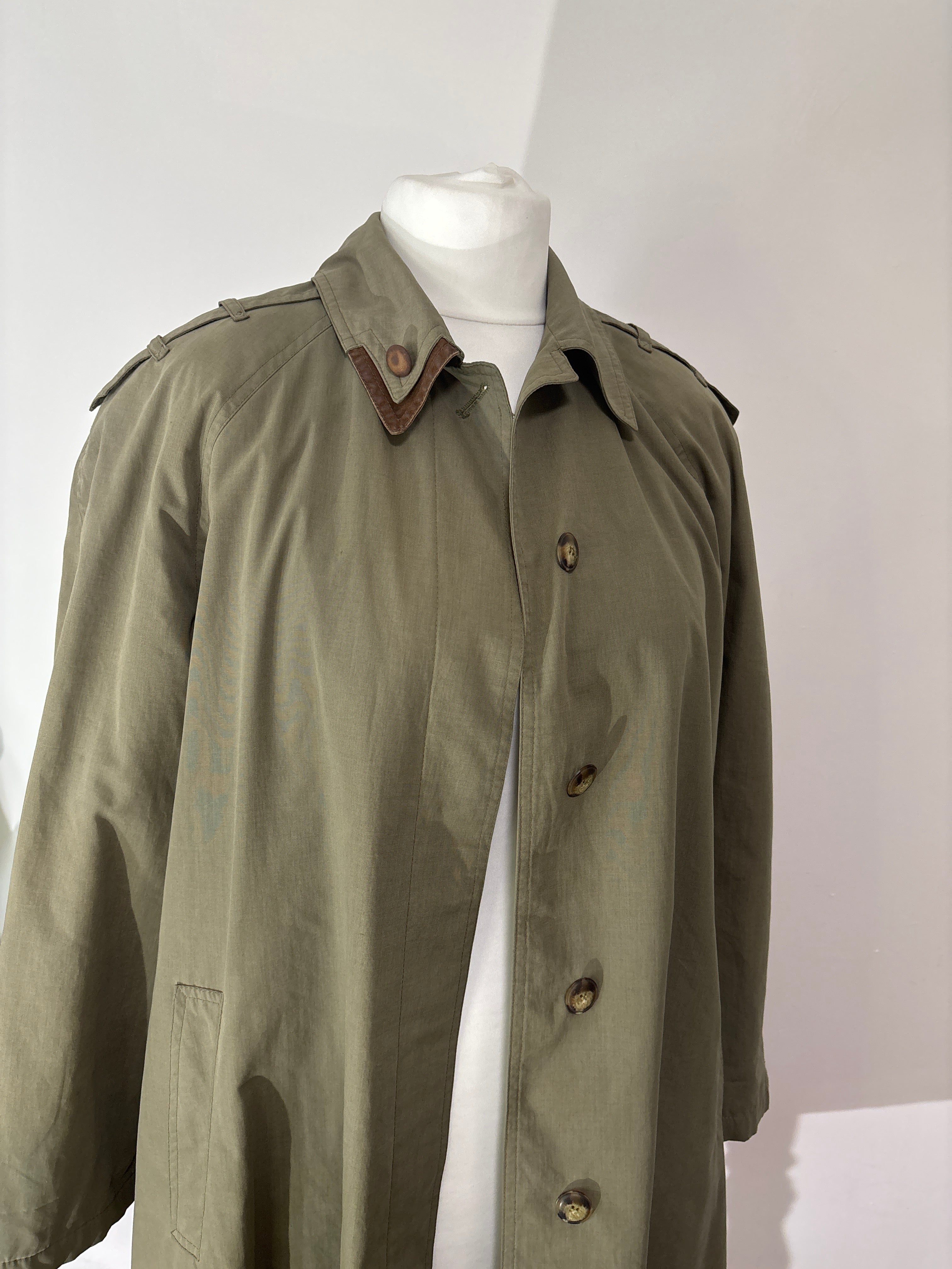 TRENCH VE 550