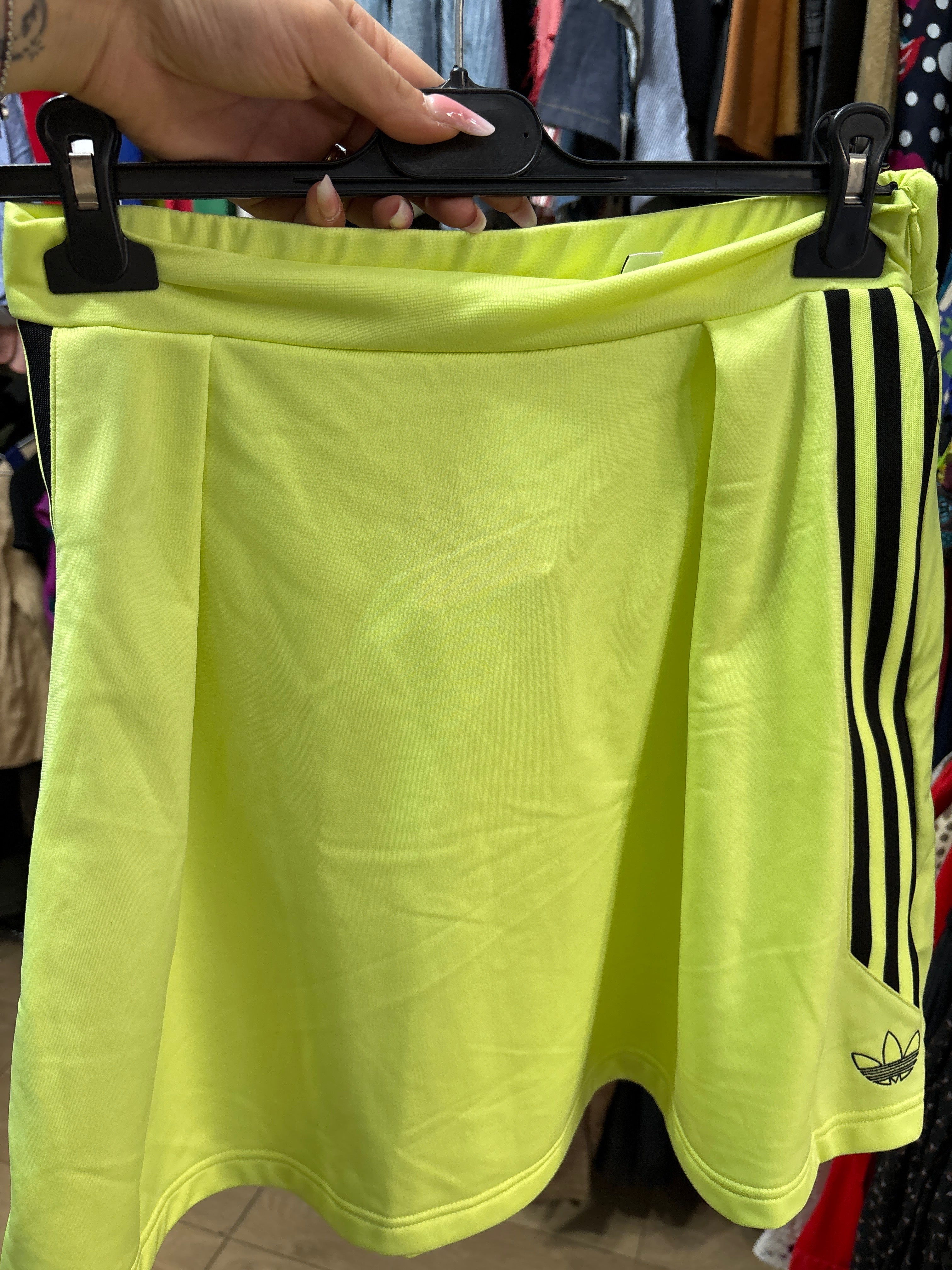 GONNA ADIDAS 385