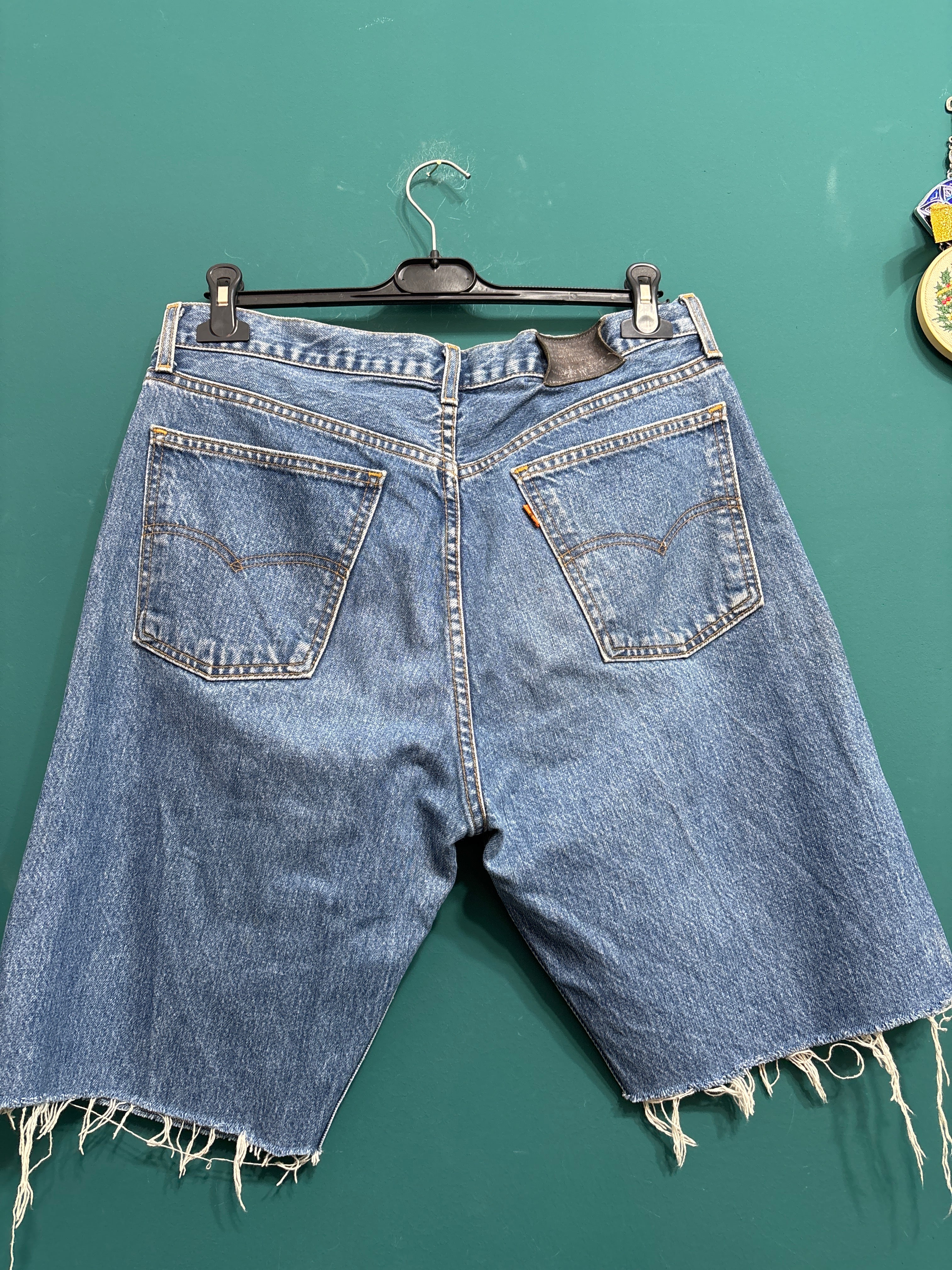 SHORTS LEVIS 567