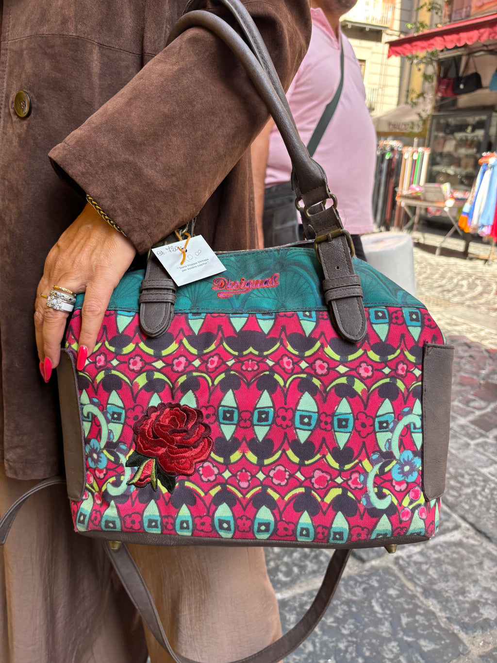 BORSA 720