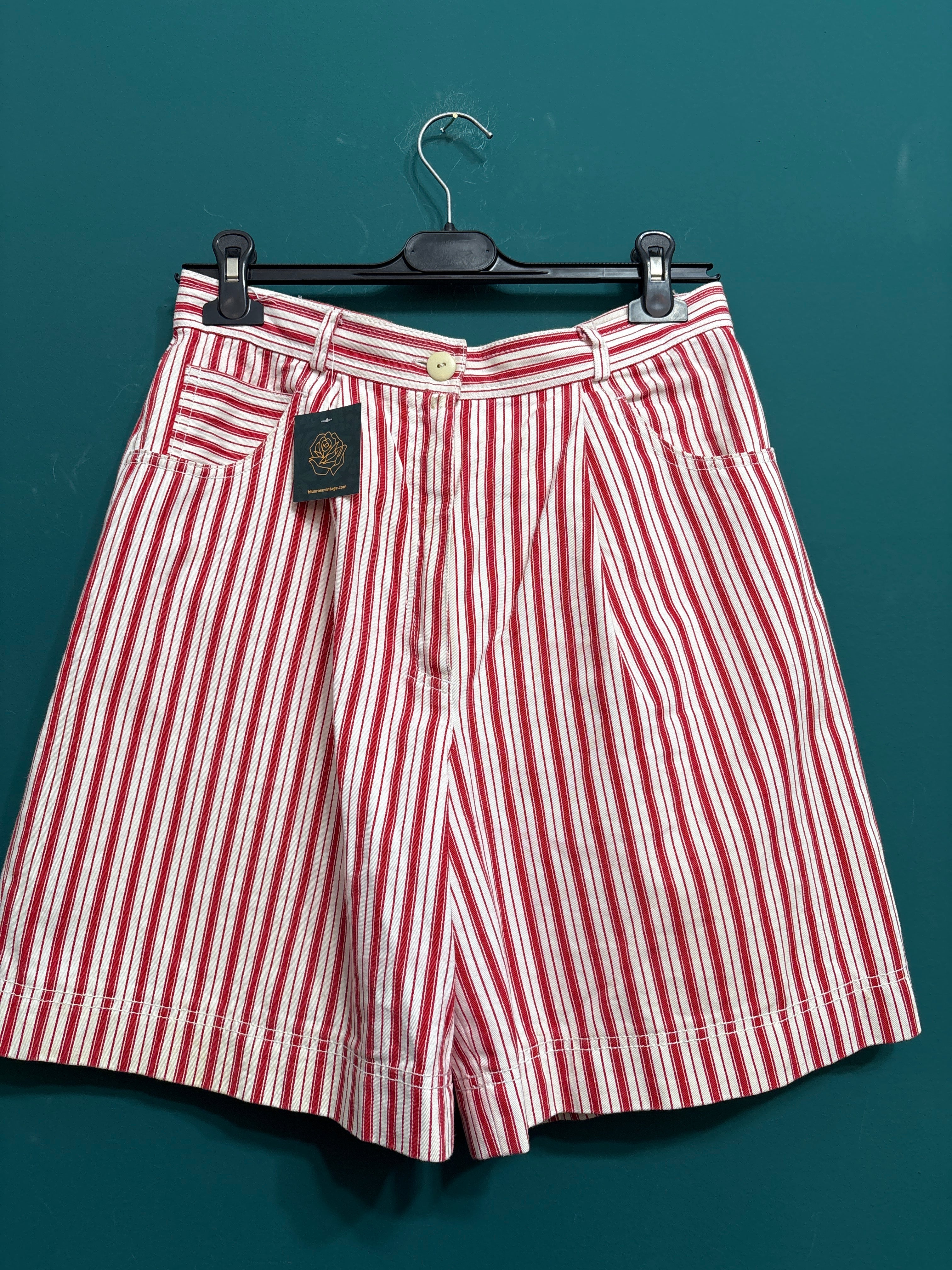 SHORTS RED 530