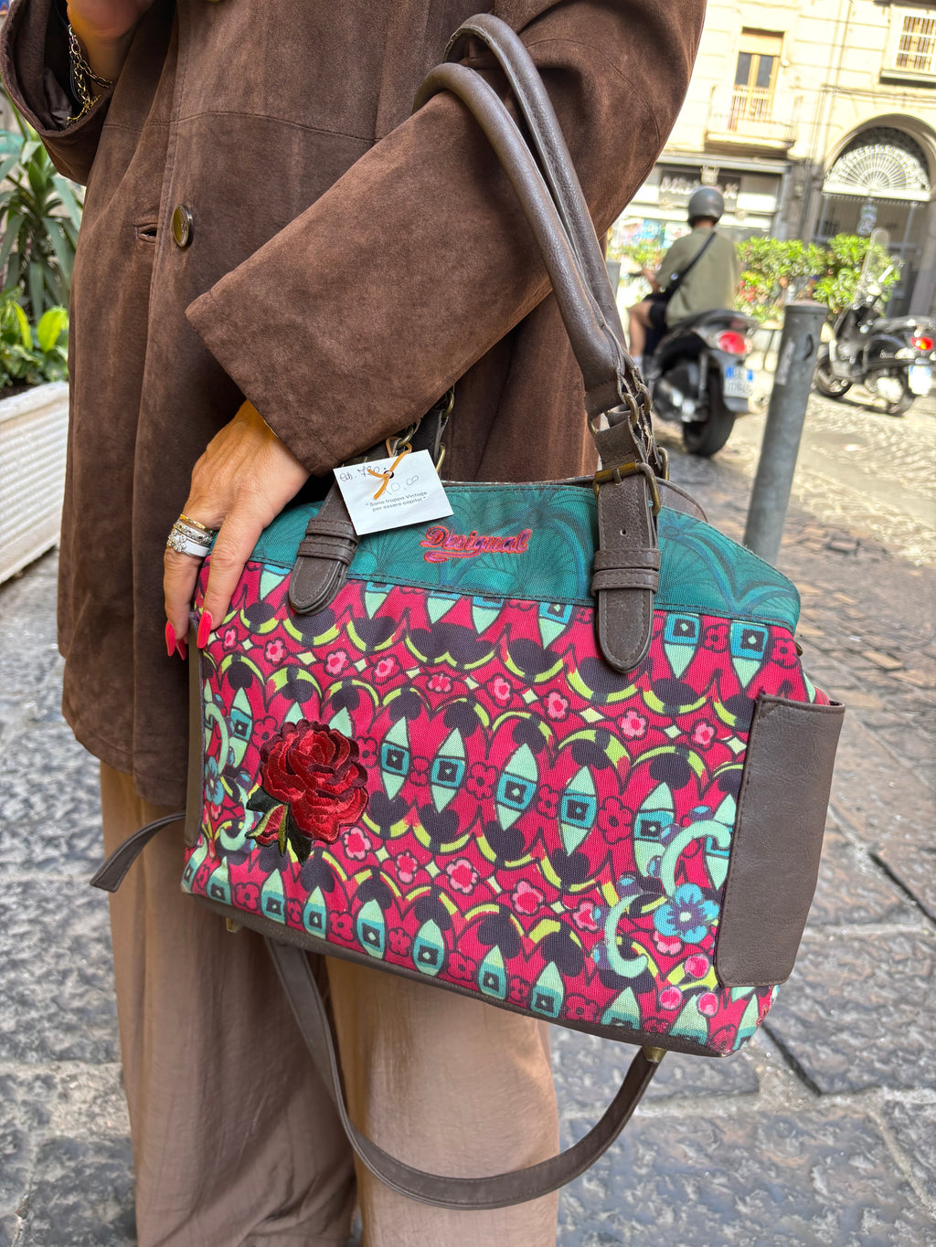 BORSA 720
