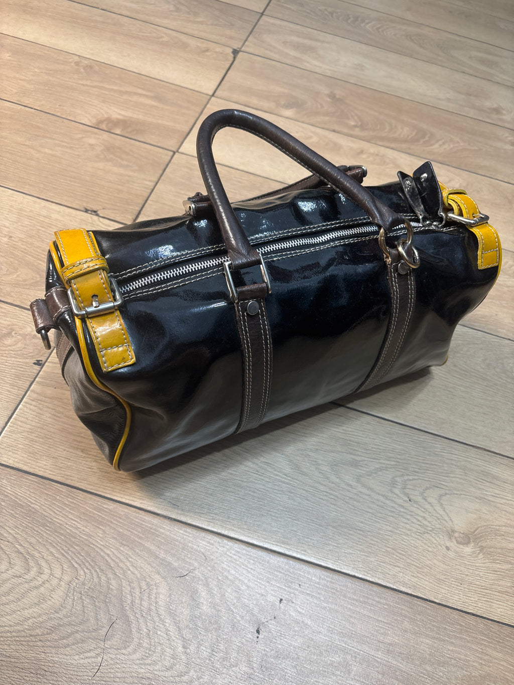 BORSA N 713