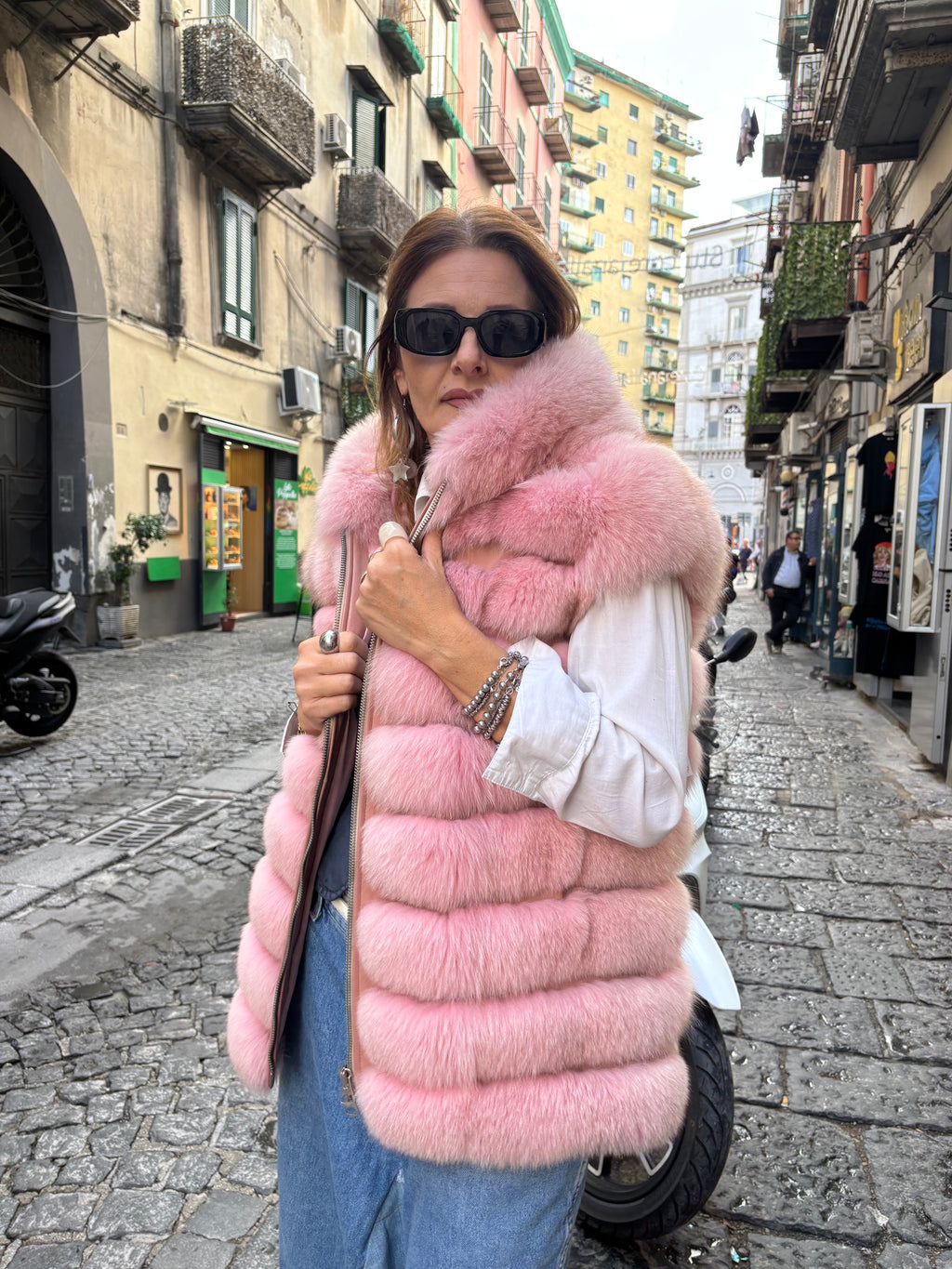 83 GILET IN VOLPE ROSA