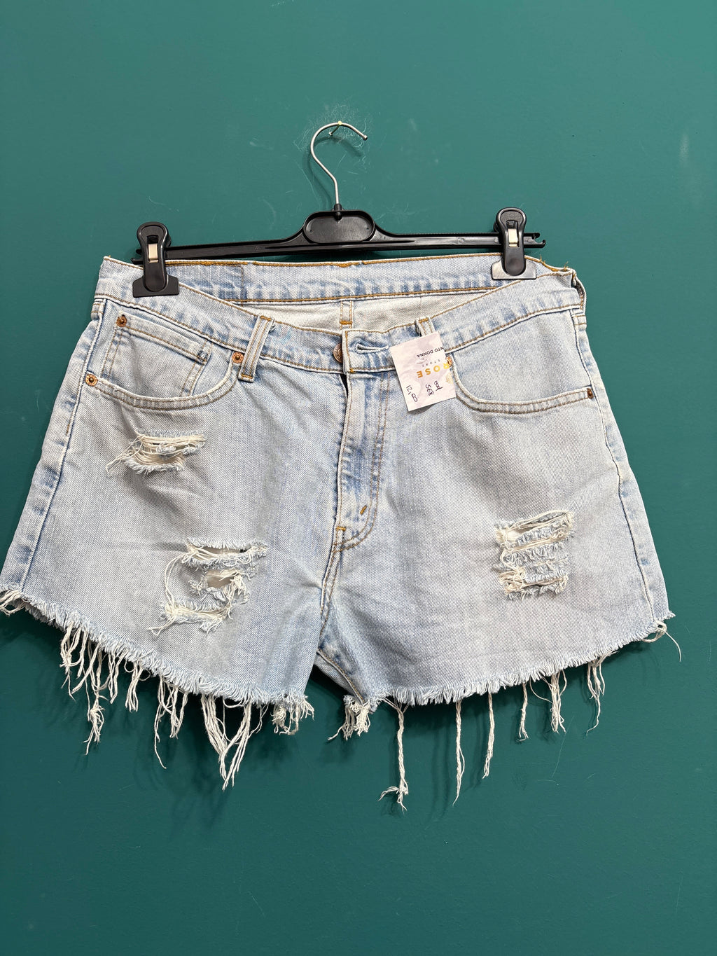 SHORTS LEVIS 568