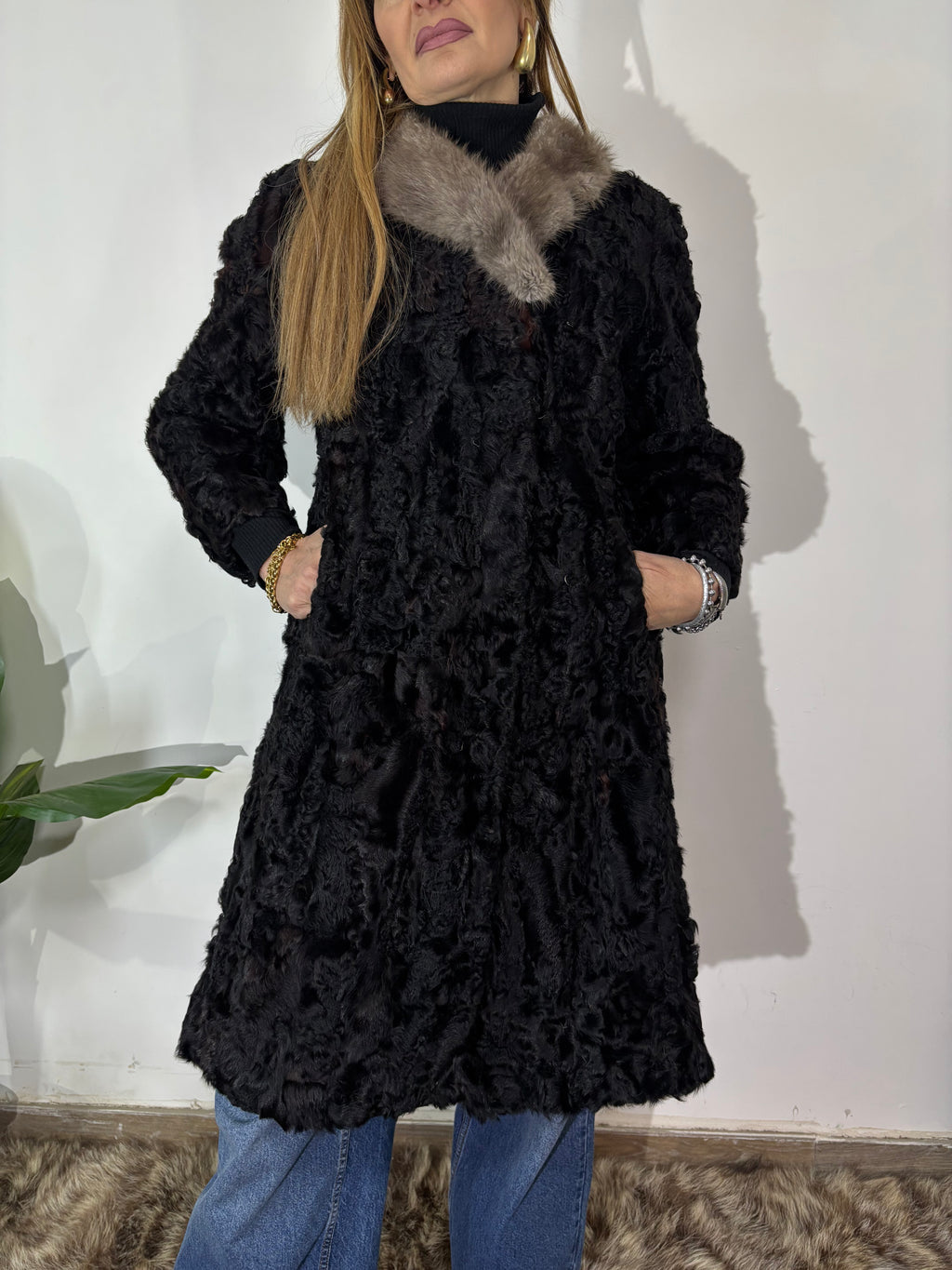 PELLICCIA IN ASTRAKAN\COLLO VISONE 02