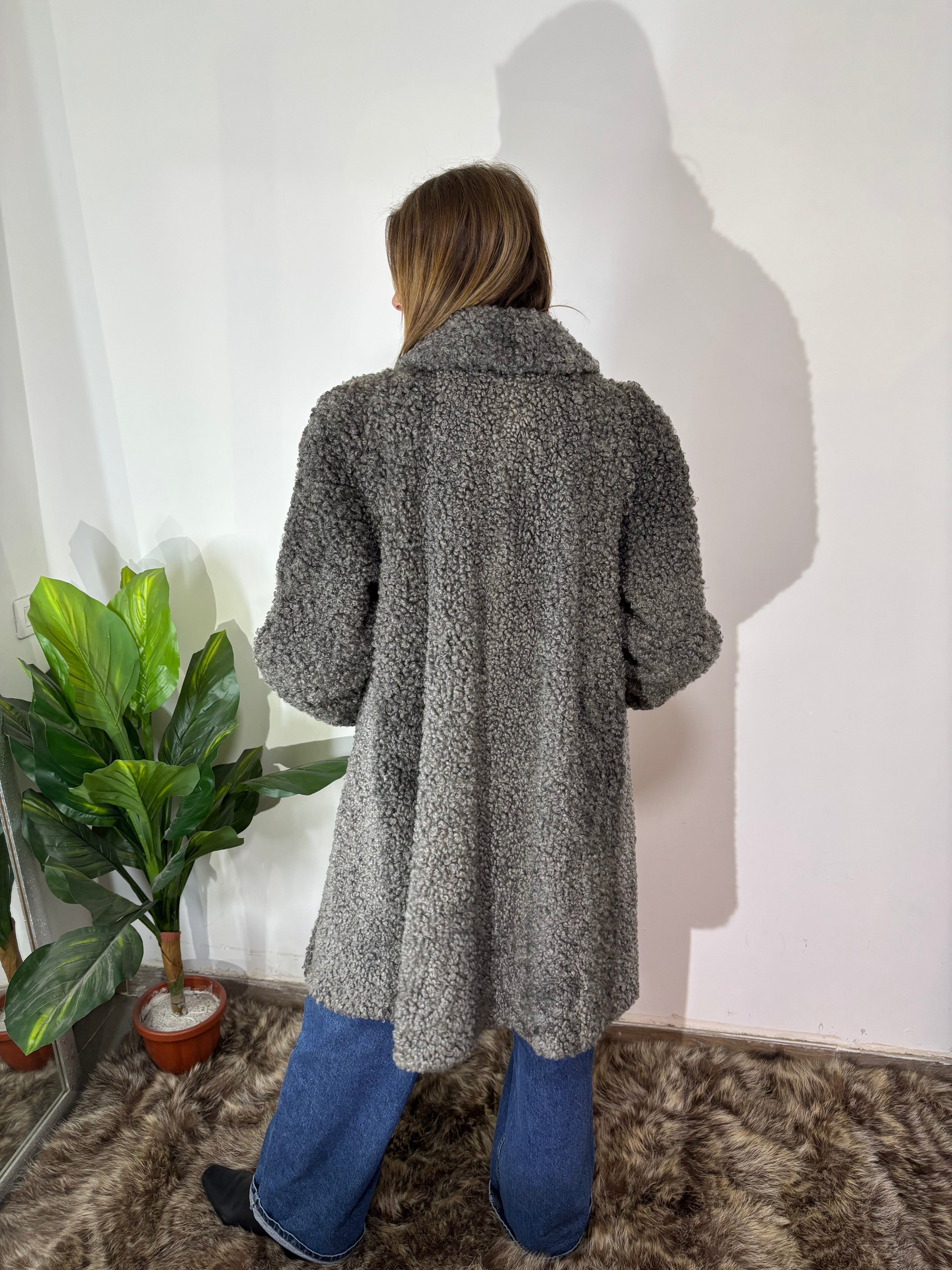 PELLICCIA IN ASTRAKAN GRIGIO 020