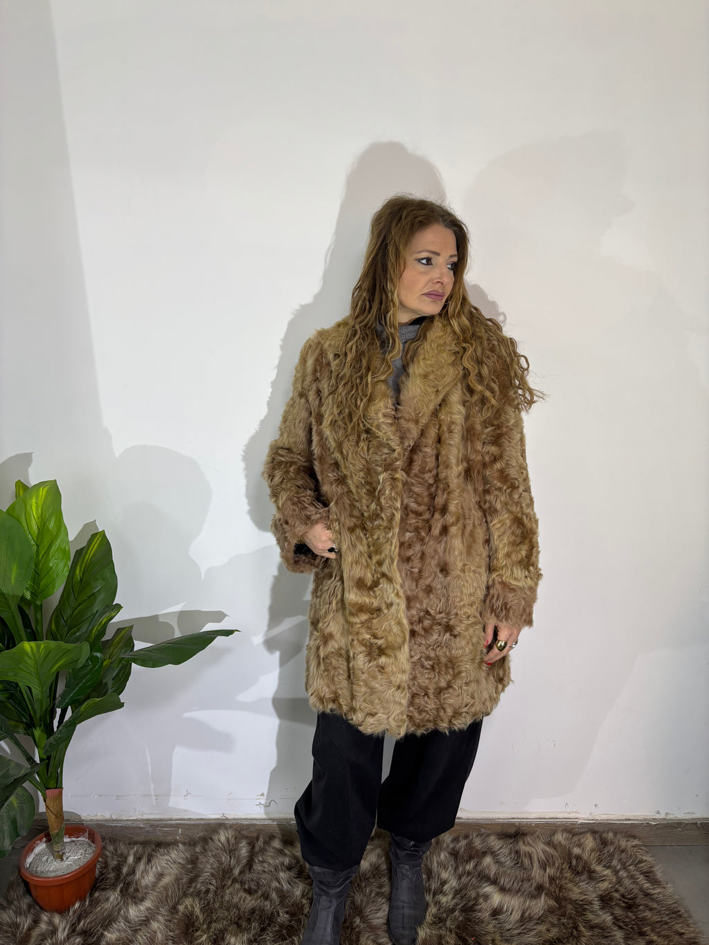 PELLICCIA IN ASTRAKAN BEIGE 048