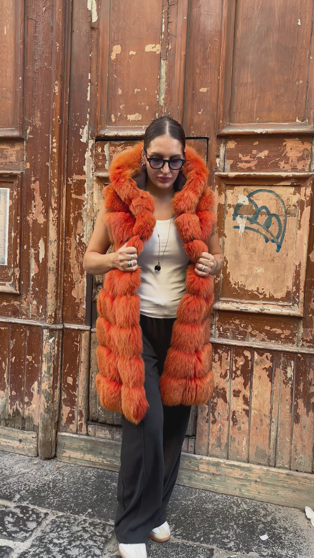 27 PELLICCIA GILET IN VOLPE